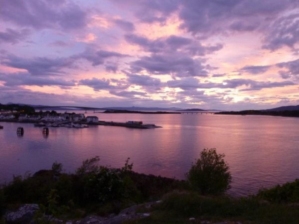 Skye Backpackers Hostel Кайлакин Екстериор снимка