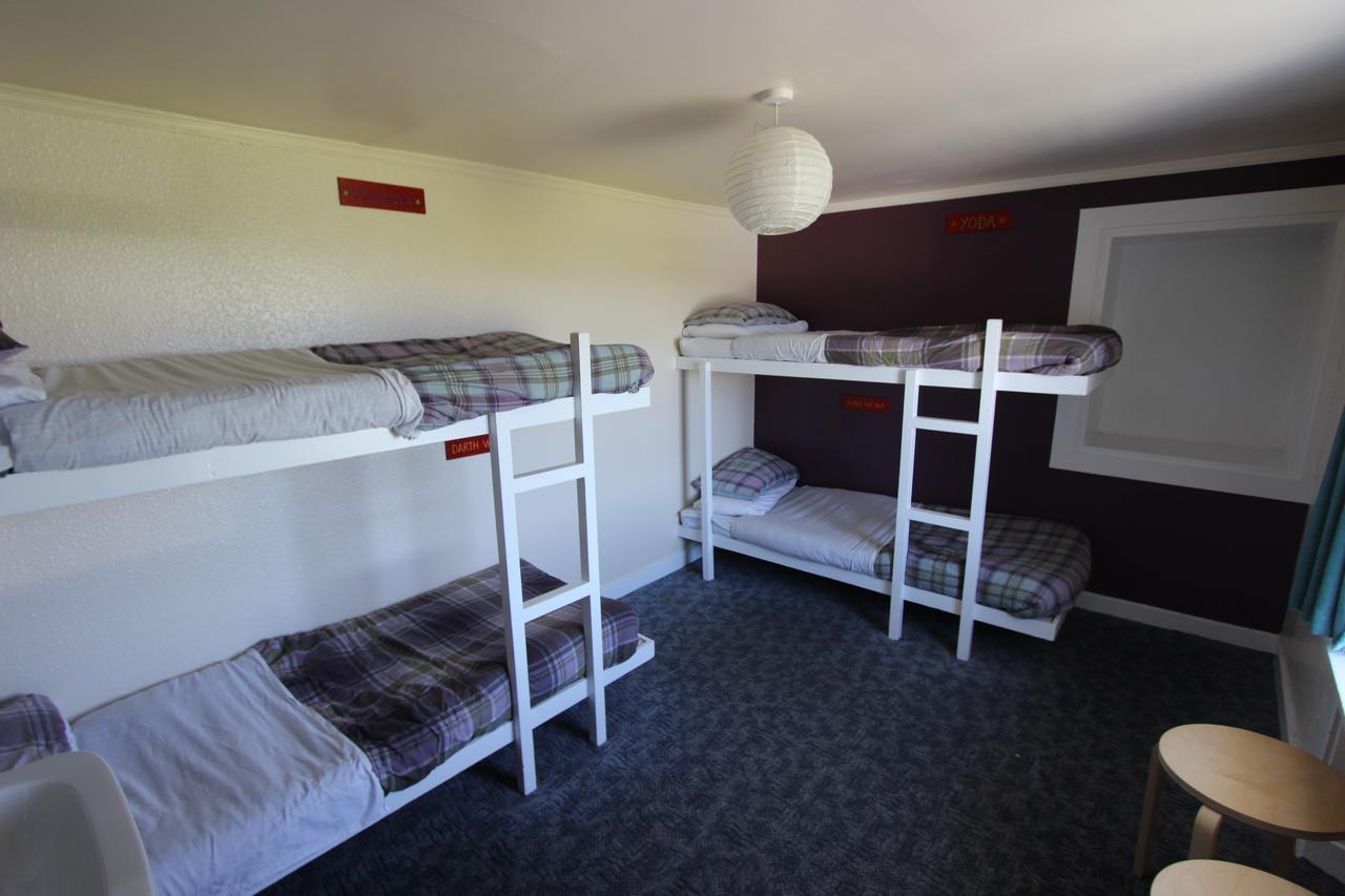Skye Backpackers Hostel Кайлакин Екстериор снимка