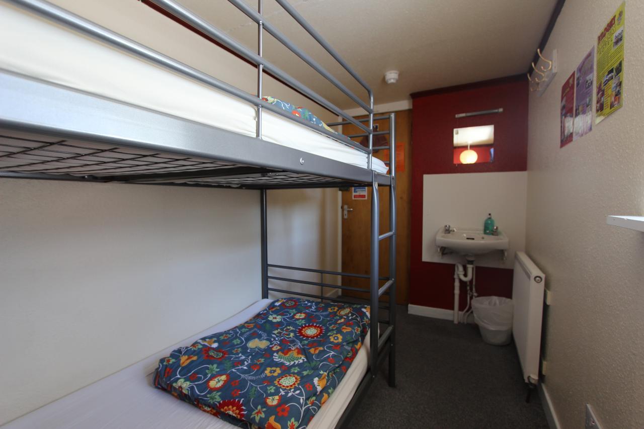 Skye Backpackers Hostel Кайлакин Екстериор снимка