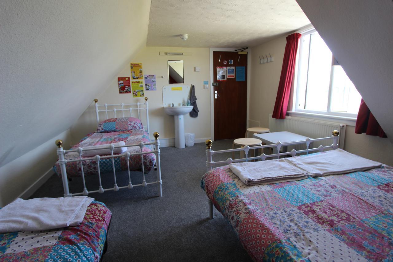 Skye Backpackers Hostel Кайлакин Екстериор снимка