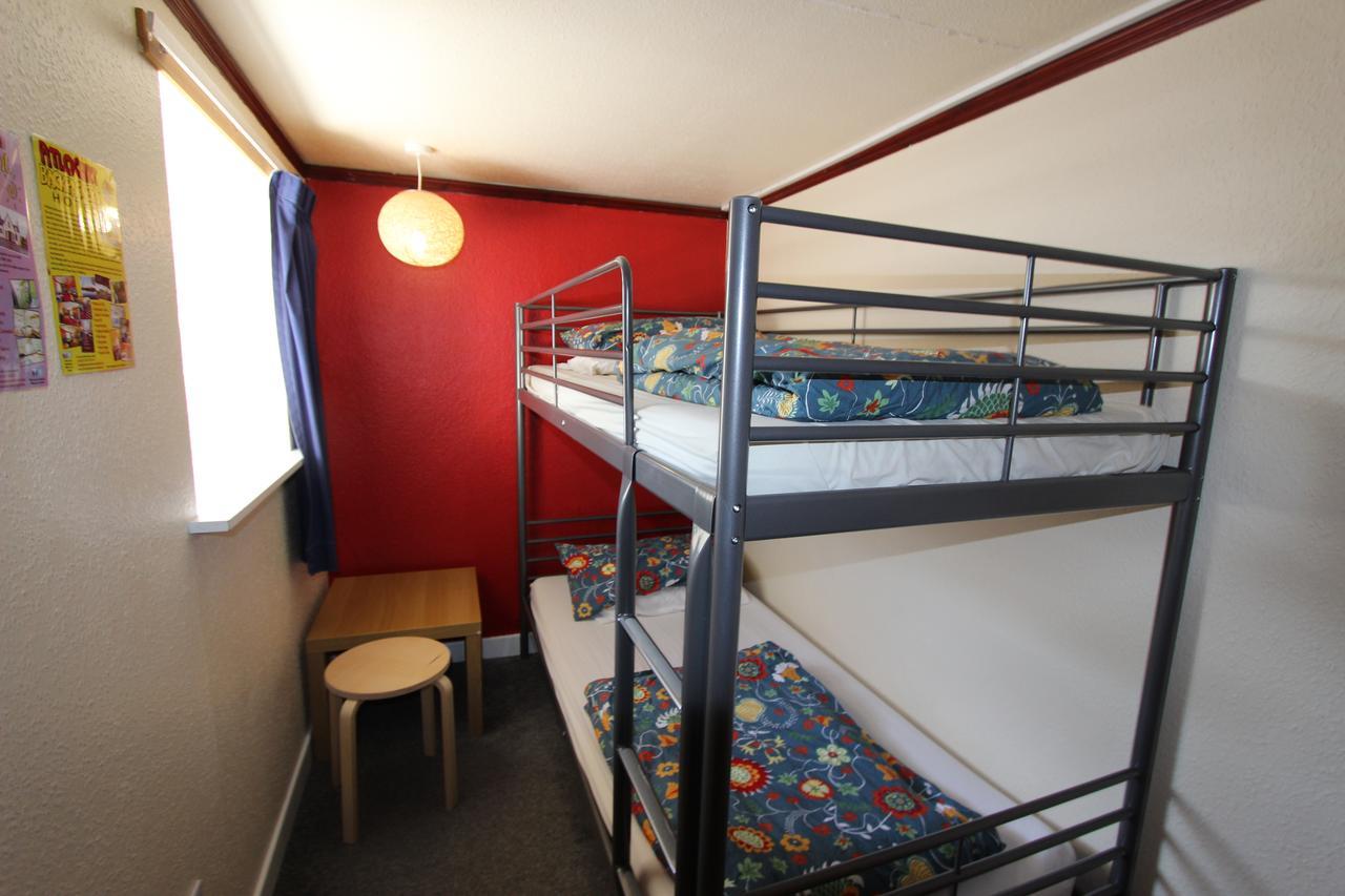 Skye Backpackers Hostel Кайлакин Екстериор снимка