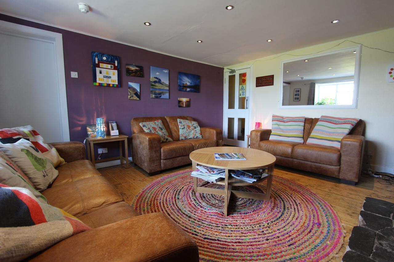 Skye Backpackers Hostel Кайлакин Екстериор снимка