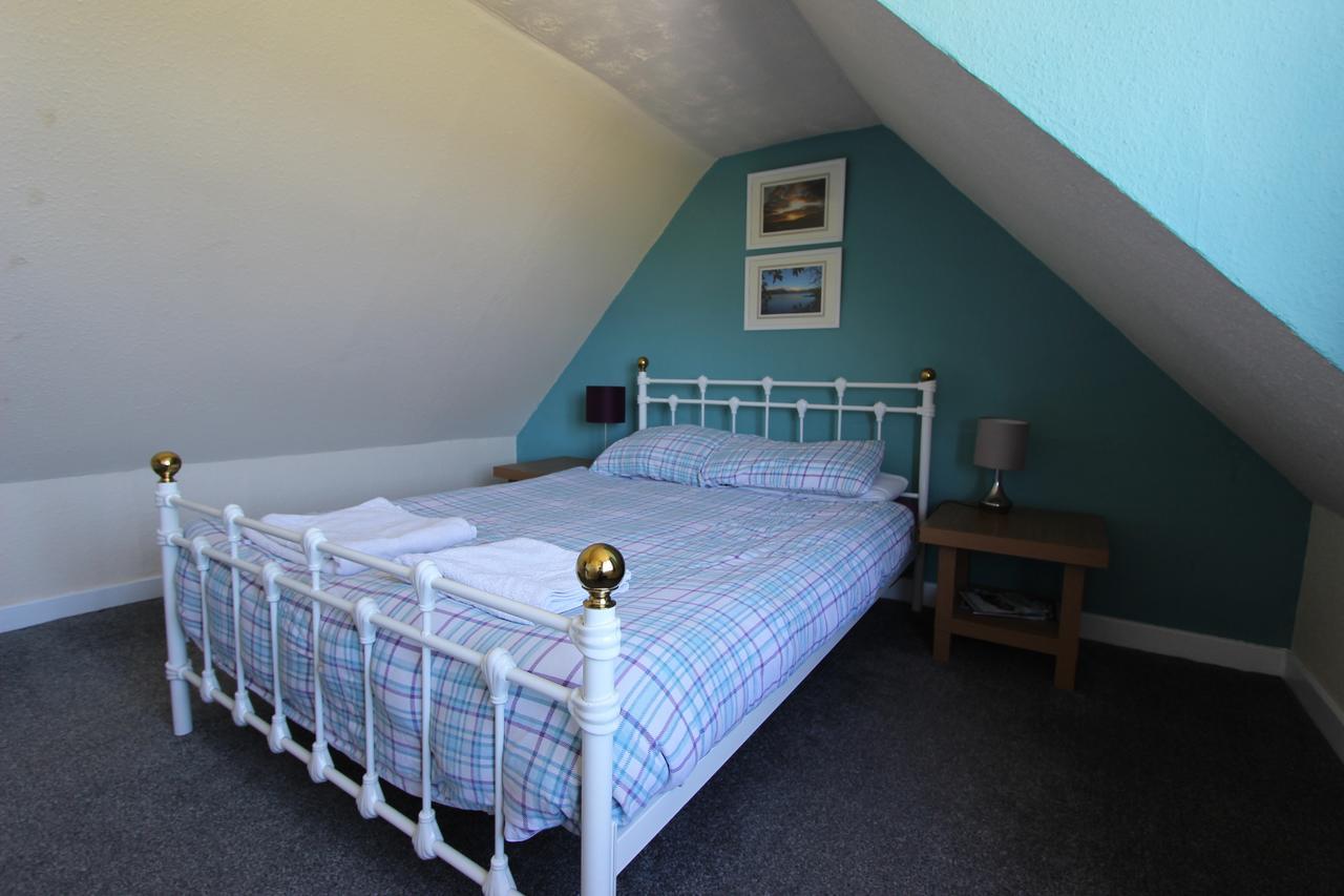 Skye Backpackers Hostel Кайлакин Екстериор снимка